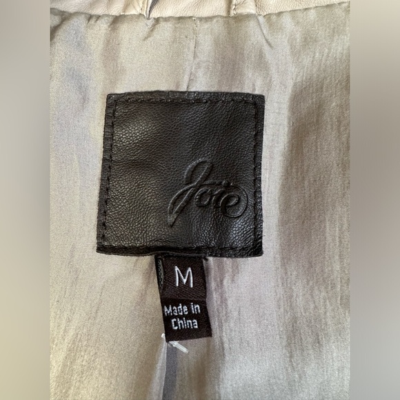 Joie sz MD soft lamb leather taupe jacket w detailing brushed silver buttons - Picture 10 of 16